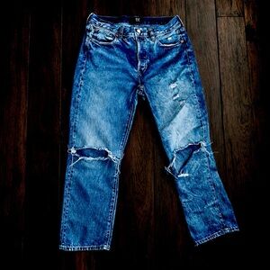 Gap Women’s Boyfriend Style Ripped Jeans size 4